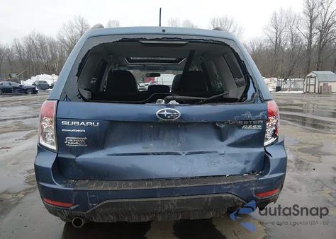 2011 Subaru Forester 2.5X Premium z USA, uszkodzony, nr VIN JF2SHADC4BH754276